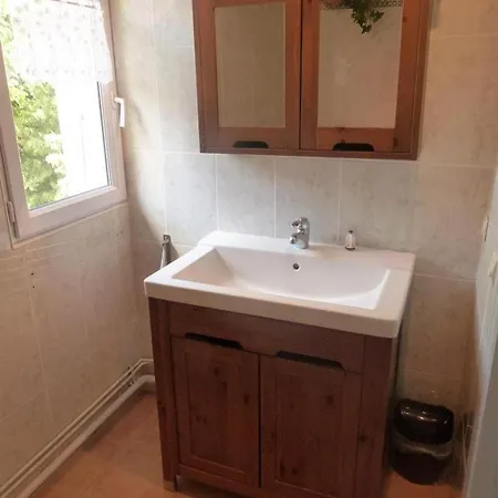 Дом отдыха Jolie Maisonnette Proche Carcassonne Saissac