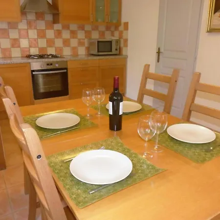 Дом отдыха Jolie Maisonnette Proche Carcassonne *